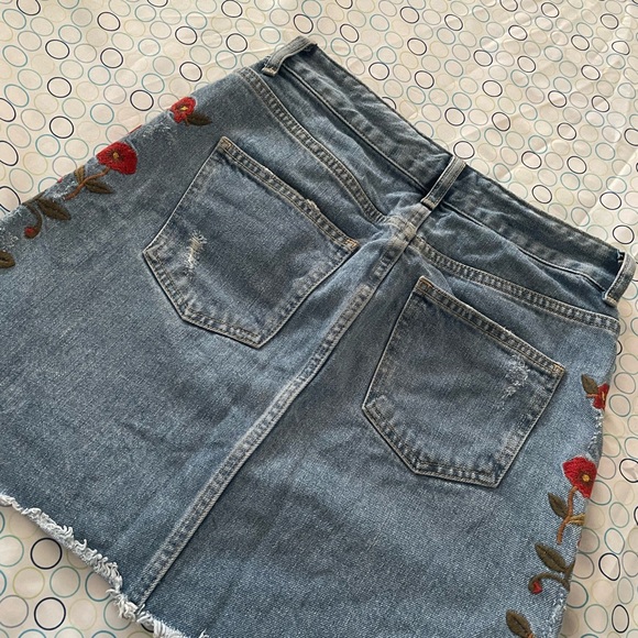 Bundle 2 for $10 - Zara Embroidered Denim Skirt XS - Picture 6 of 8